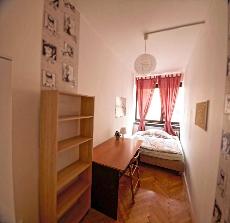 Stepanska 36 *