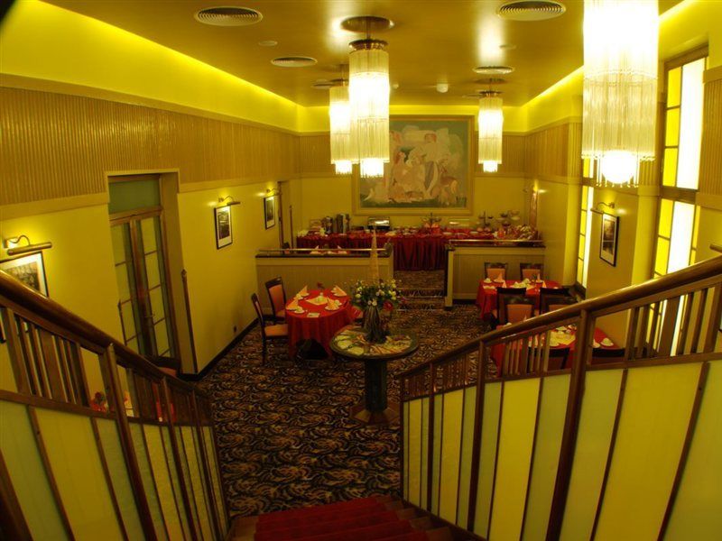 Ea Royal Esprit Prag