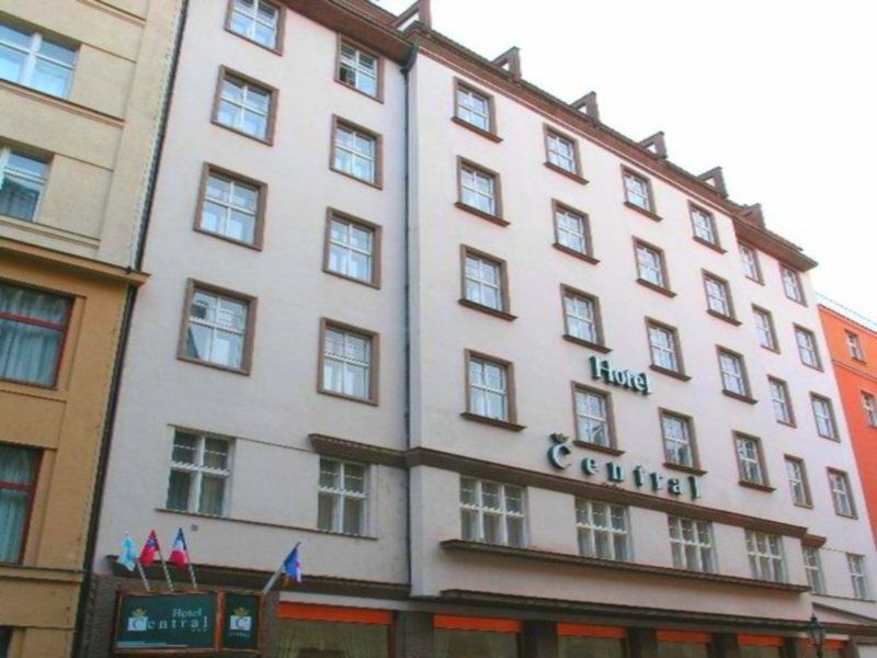 Central Hotel 3*
