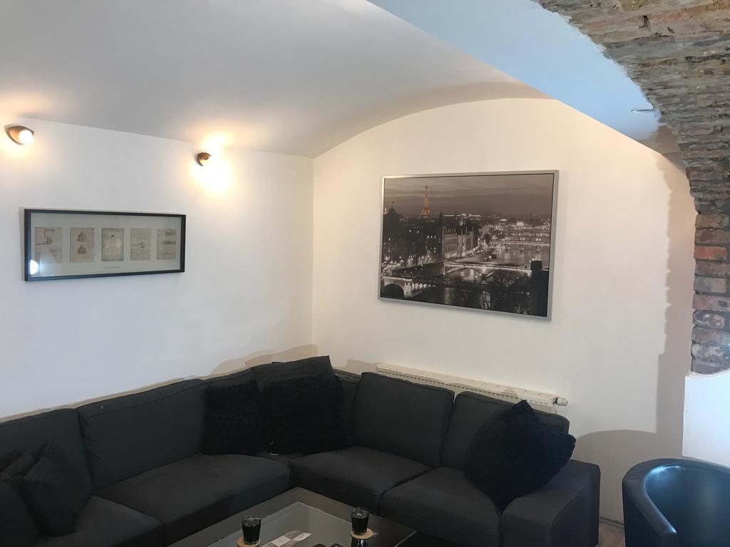 Lejlighed Big Homebase With Billardtable Prag