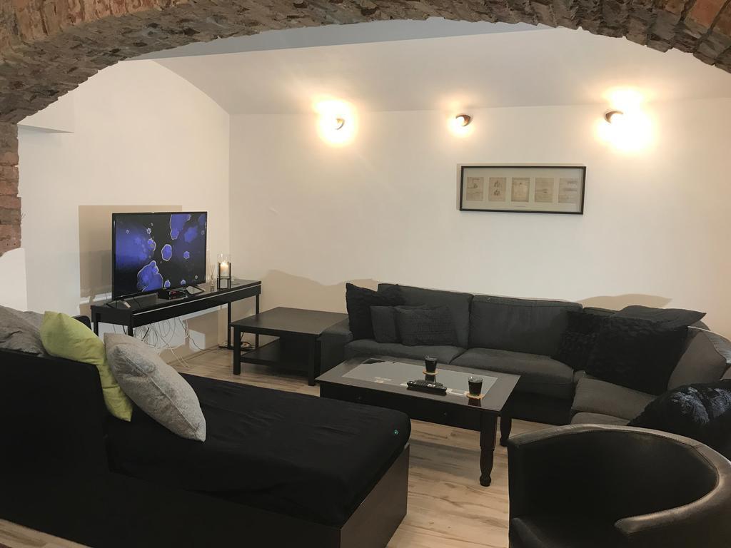 Lejlighed Big Homebase With Billardtable *