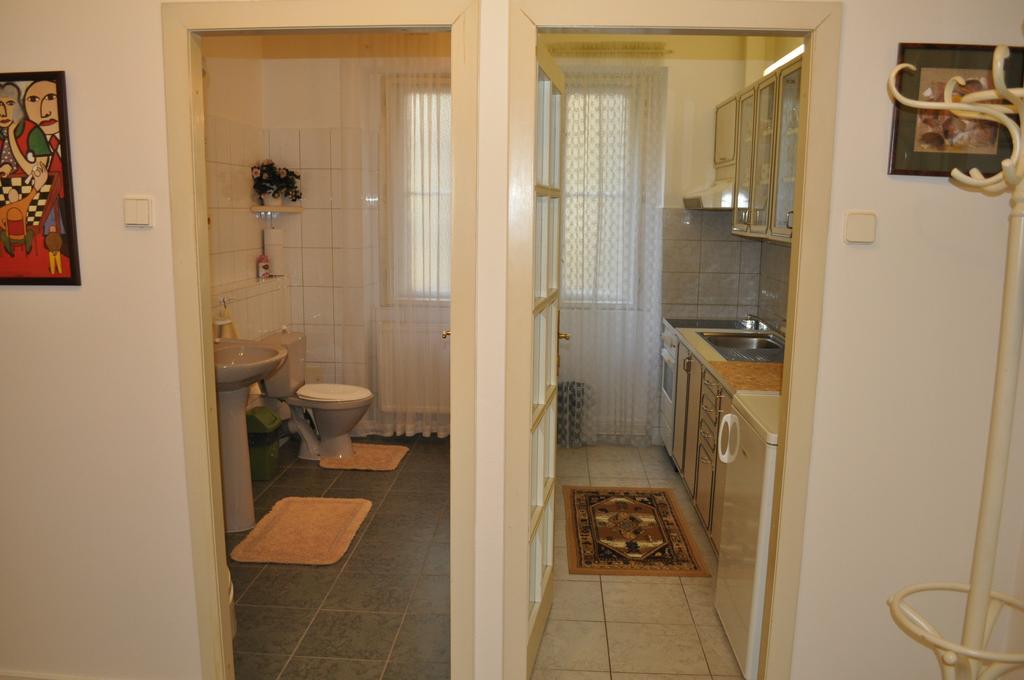 Josef Apartment *