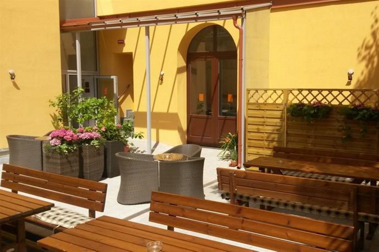 Ambiance Hotel