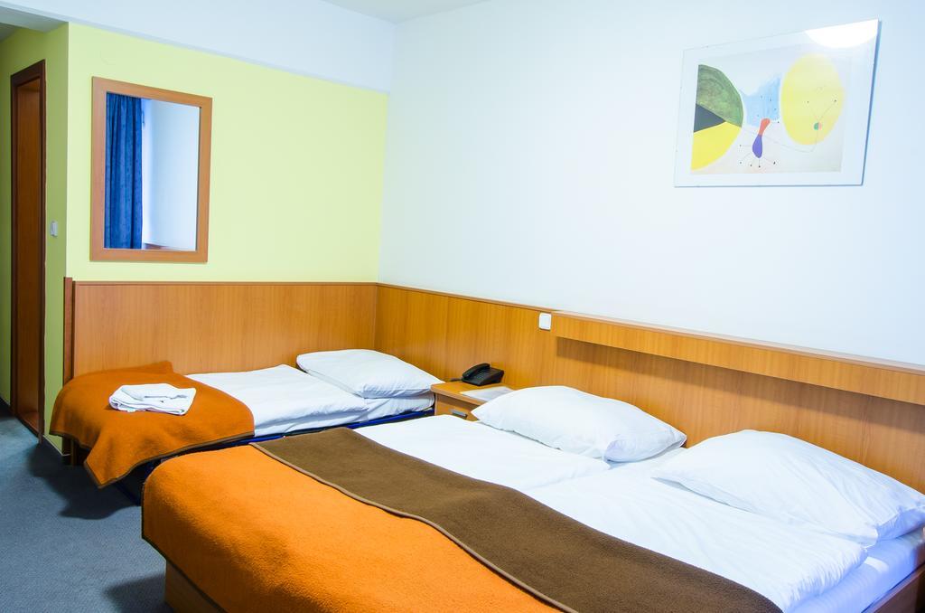 Hotel Inos 3*
