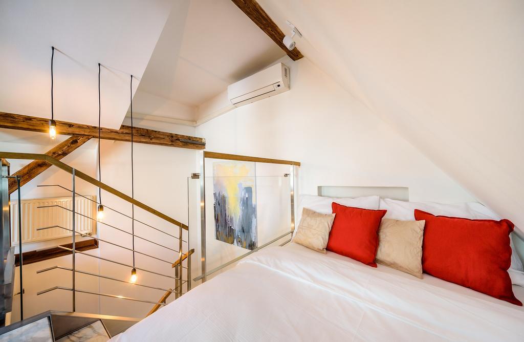 Triplex Kings In Old Town Apartment Prag