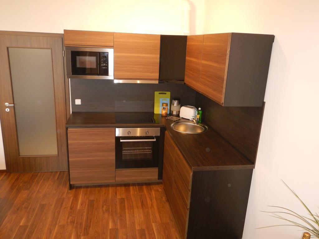 Apartment Uhrineves Prag