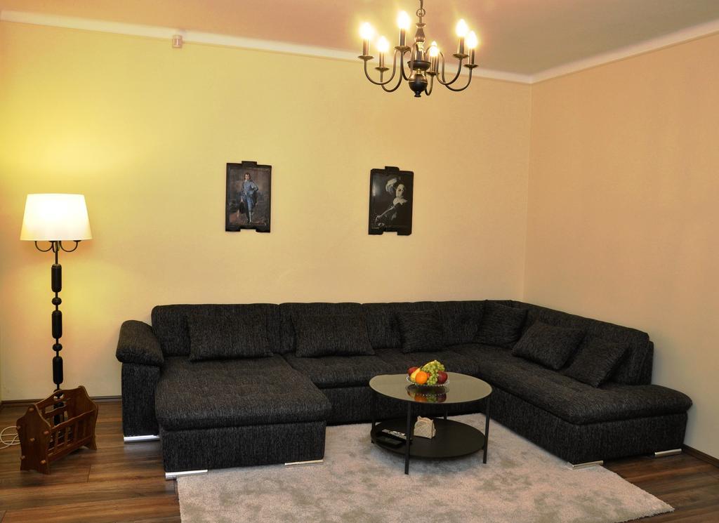 Atmospheric Quiet Apartment