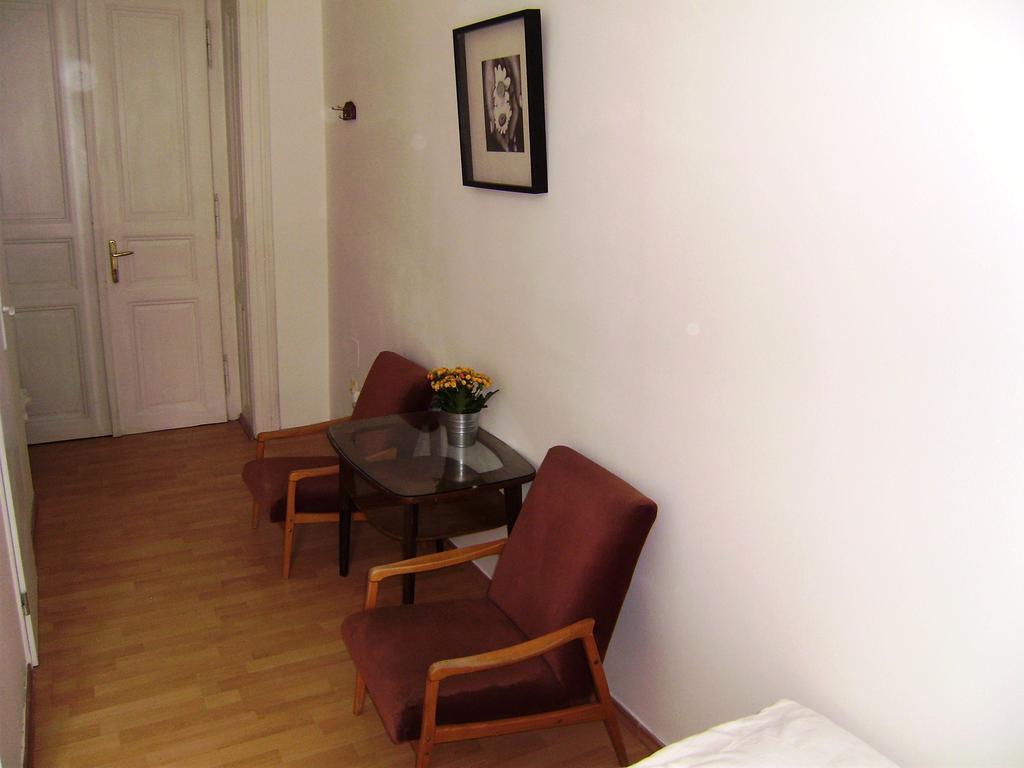 Gasthof Halkrooms