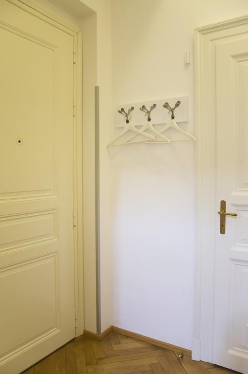 Modern Všehrdova Apartmán *