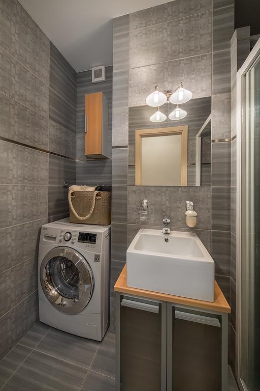 Stylish In Old Town Apartment