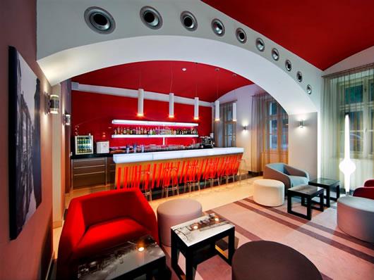 Red&blue Design Hotel