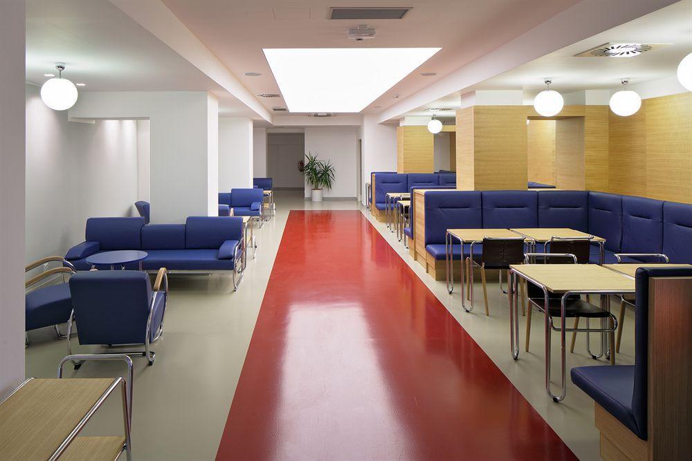 Hotell Axa Prag