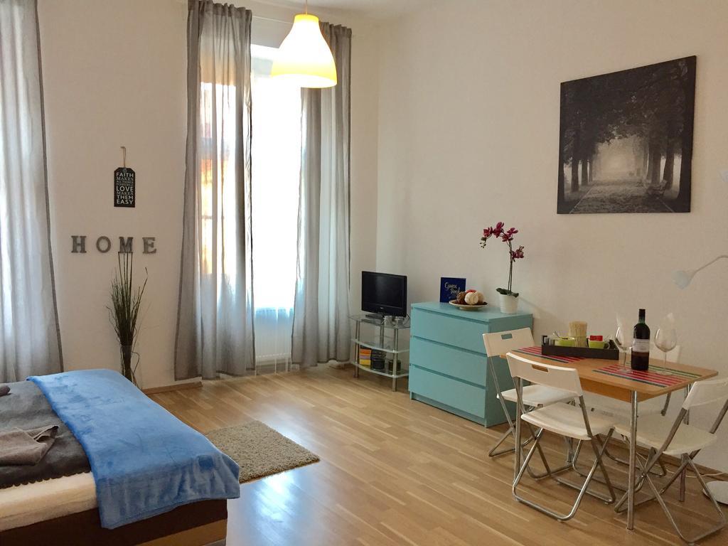 Apartment Lily's - 5 Minutes To Charles Bridge Prag