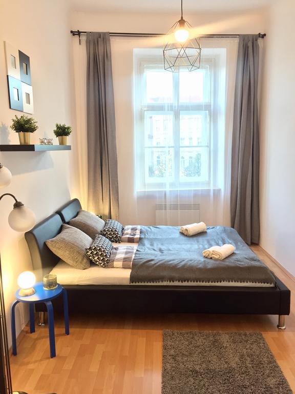 Apartment Lily's - 5 Minutes To Charles Bridge Prag