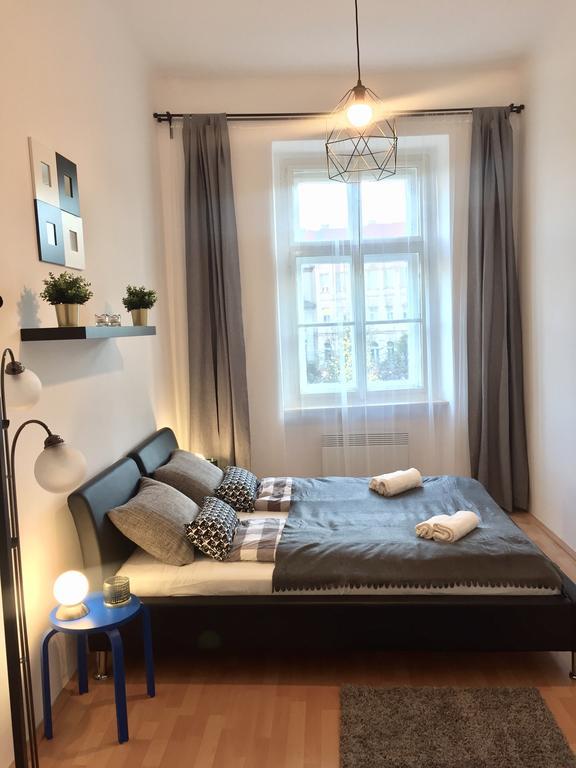 Lily's - 5 Minutes To Charles Bridge Apartment Prag