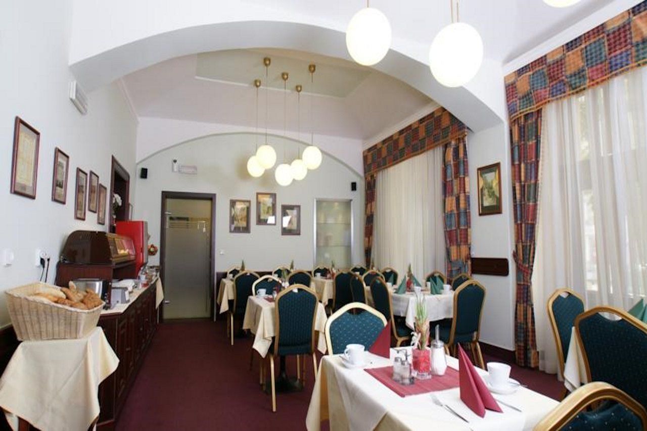 Lunik Hotel
