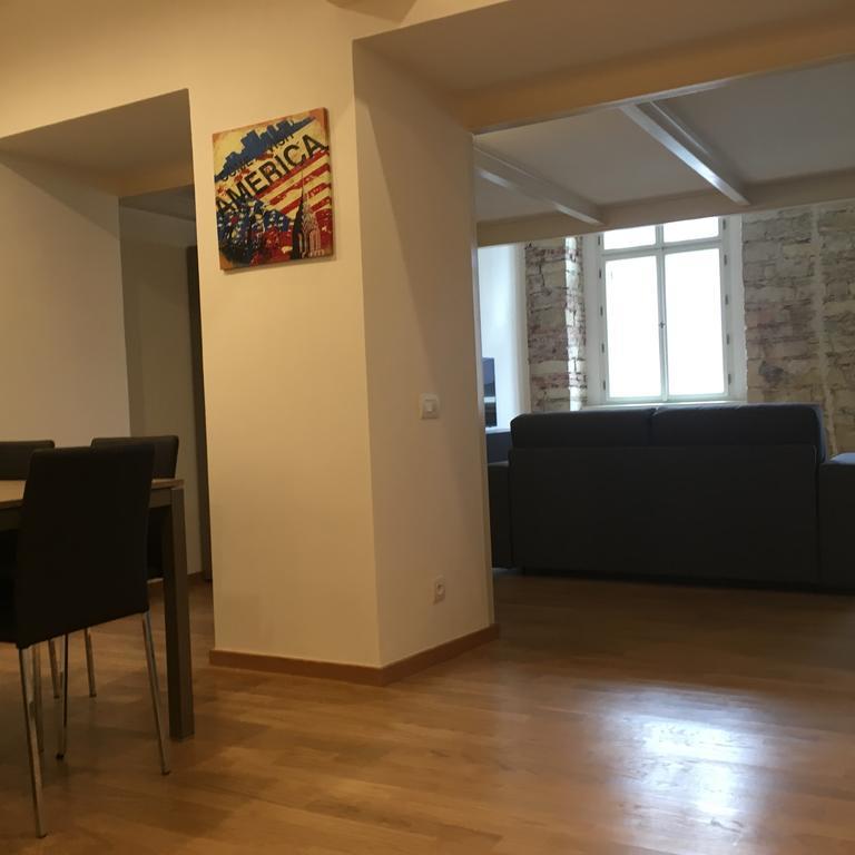 Apartment Sokolovska 91