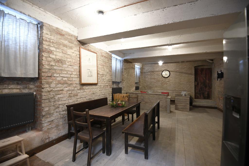 Giotto Apartmán *