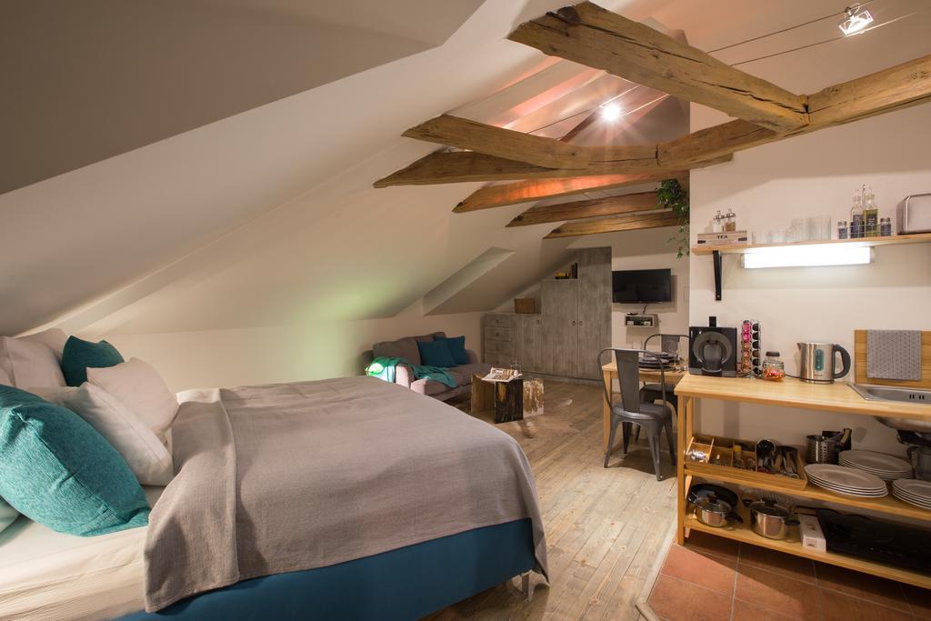 Bohemian Chic 2 Bedroom 2 Bathroom Loft With Hanging Chair