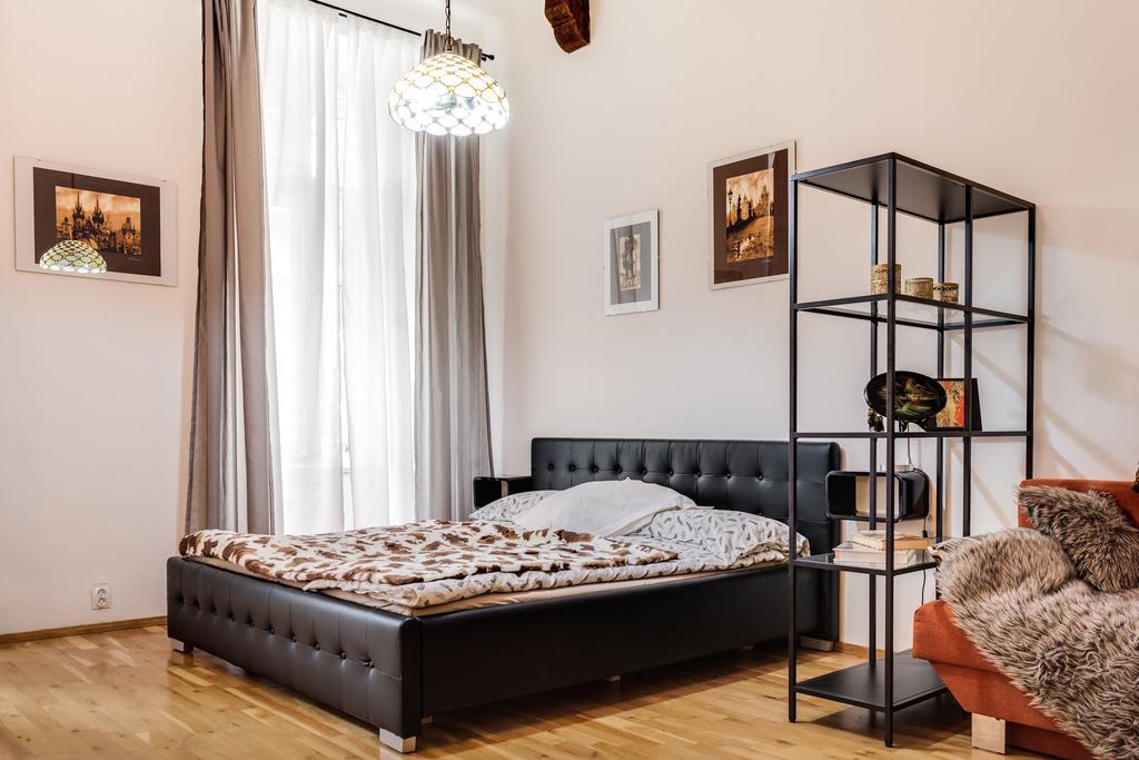 Art Ruzova Lejlighed Prag