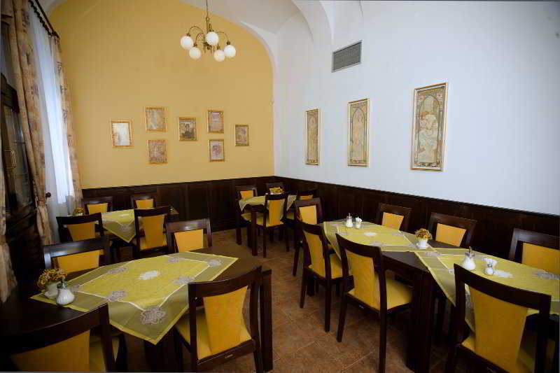 Hotel Petr 3*