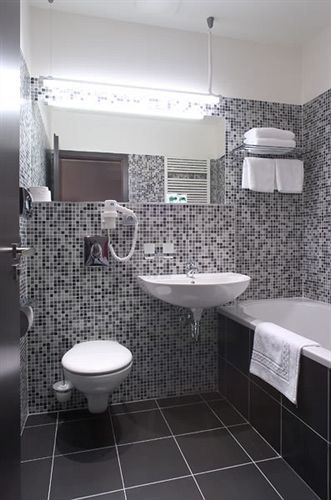 Hotel Prague Inn 4*