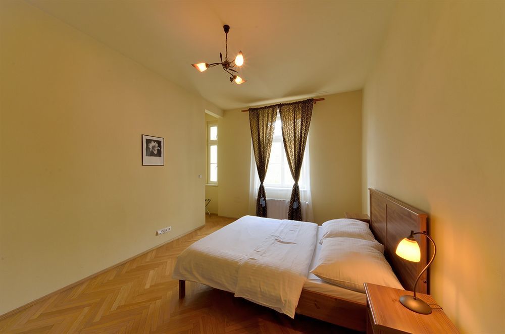 Downtown Kodanska Lägenhetshotell Prag