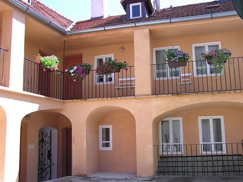 Apartment Apartments At The Golden Plough Prague