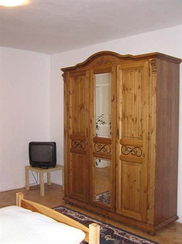 Apartments At The Golden Plough * Prague