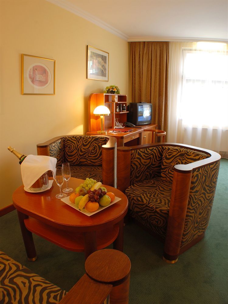 Ea Royal Esprit 4*