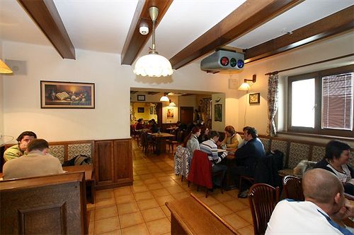 Pawlovnia Hotel 3*