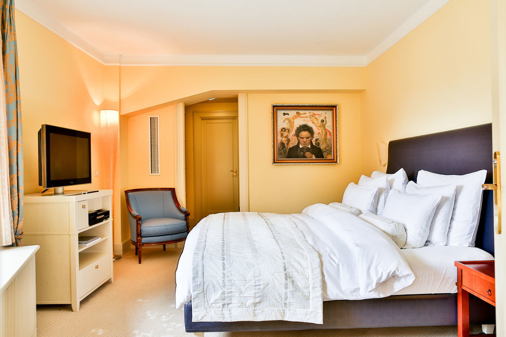 Aria Hotel 5*