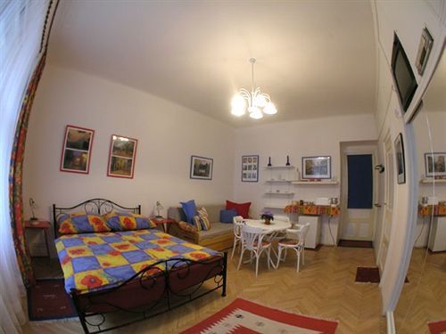 Pragues Rainbow Hotel Prag