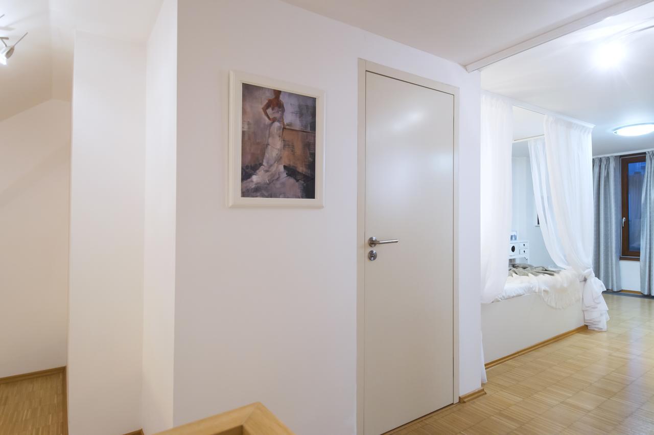 Apartment Modern Charvatova Prague