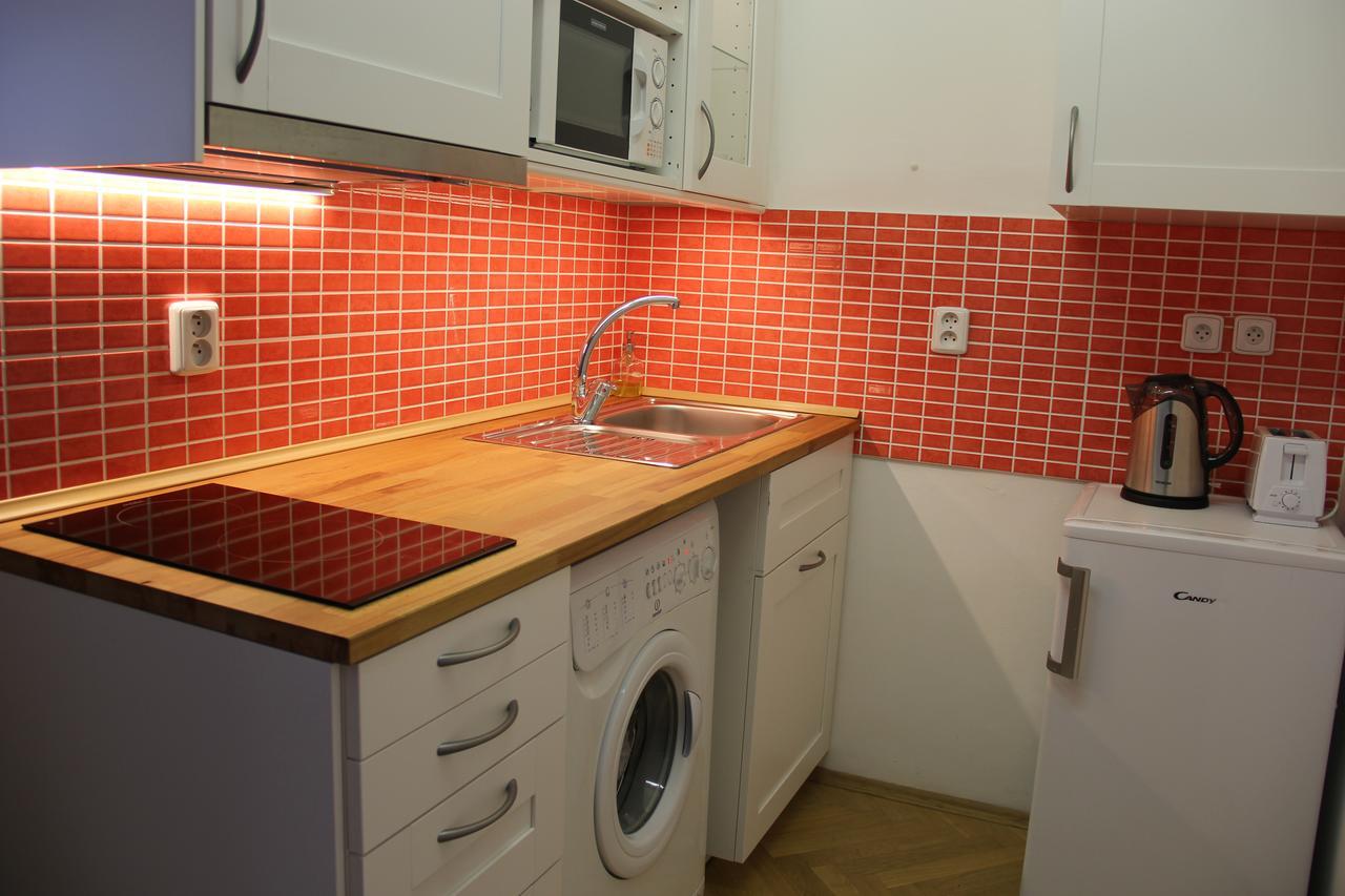 Krakovska 12 Apartment