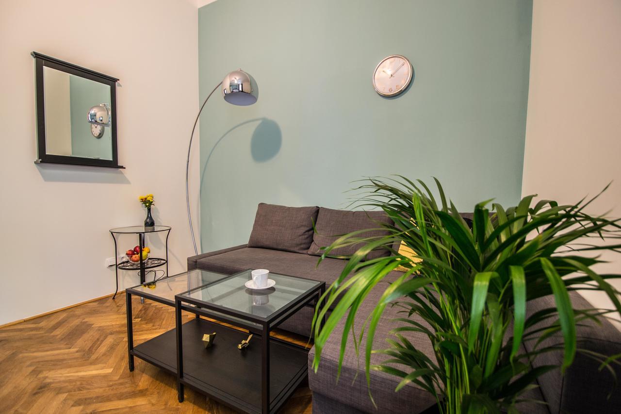 3bdr Center Ruterra Apartment *