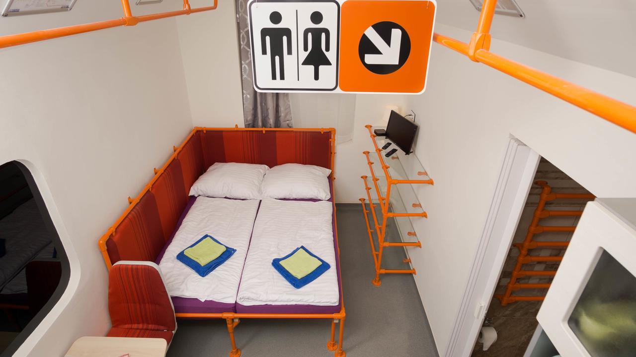 Metro By Main Train And Bus Station Apartment *