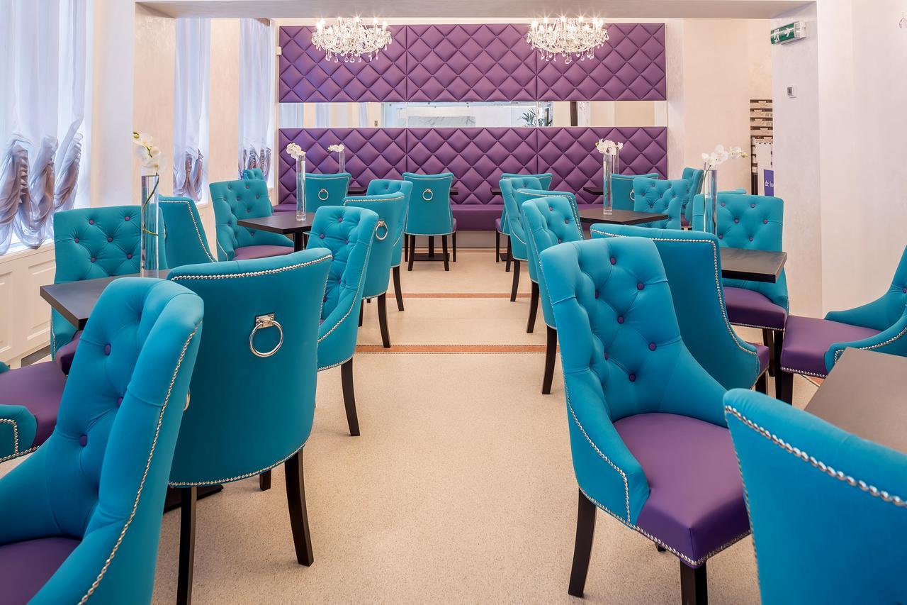 Myo Wenceslas Hotell 4*