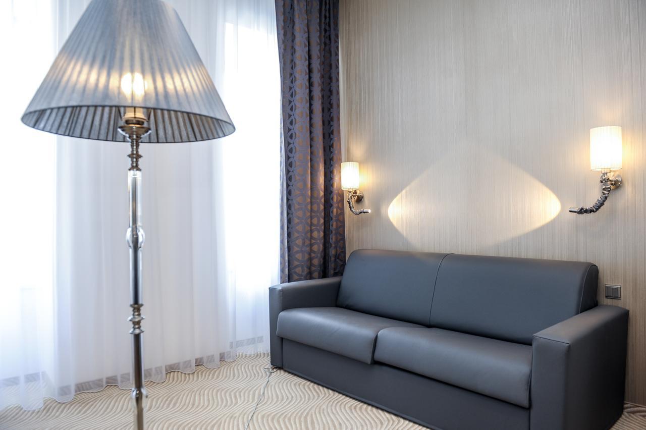 Myo Wenceslas Hotell