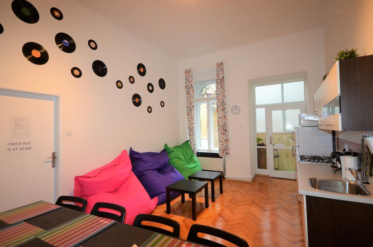 Hostel Travel&joy Backpackers *