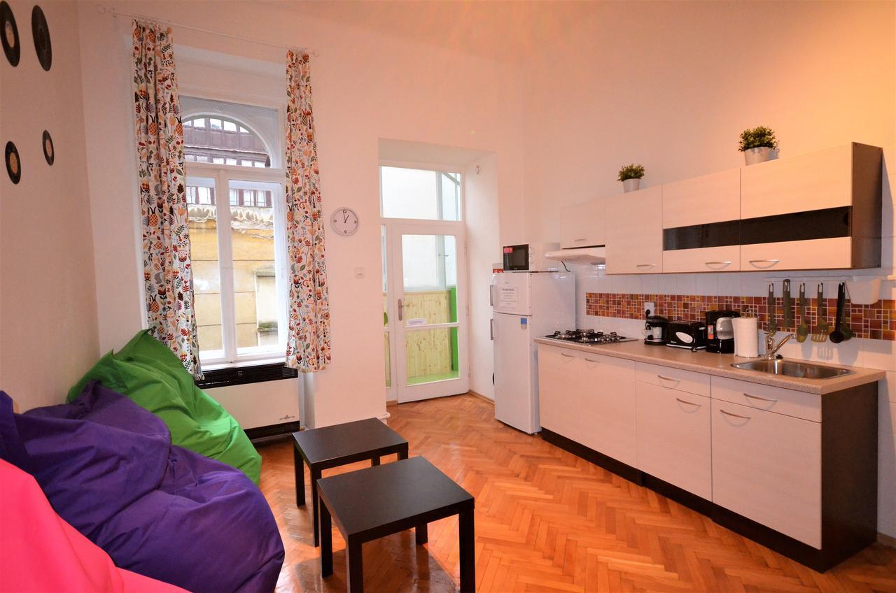 Hostel Travel&joy Backpackers *