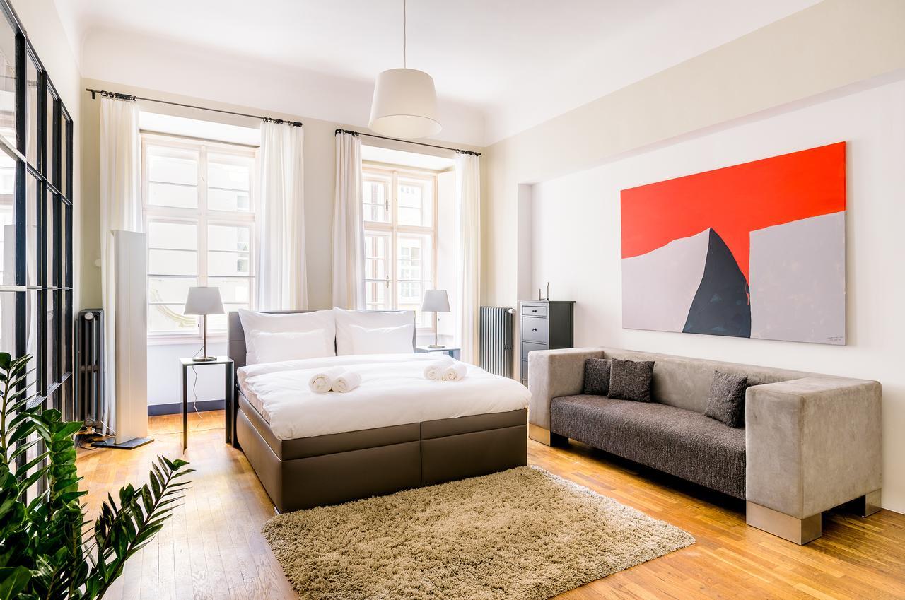 Apartment Celebrities Apt. Old Town Square Prague