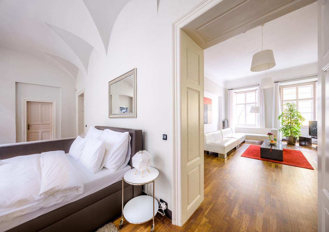 Apartment Celebrities Apt. Old Town Square *