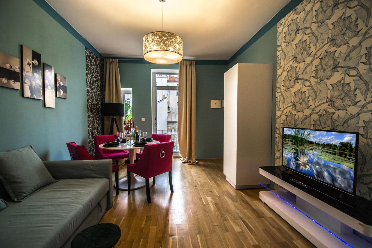 Stylish Close To Eden Garden * Prag