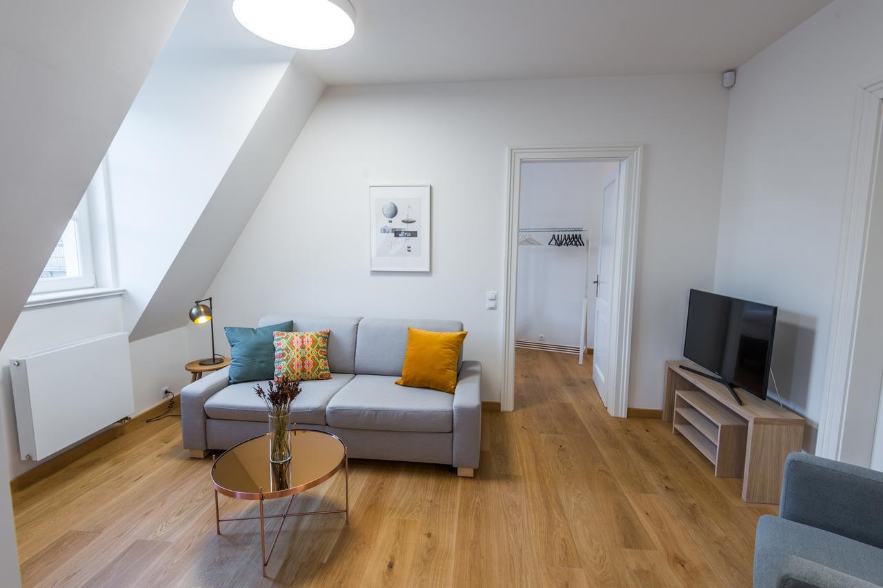 Apartment Harrachovsky Palace Prag