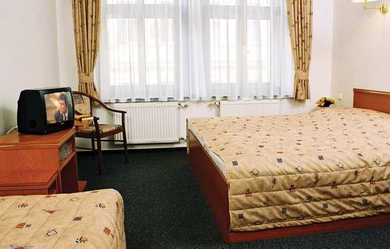 Sir Toby's Midtown Hostel