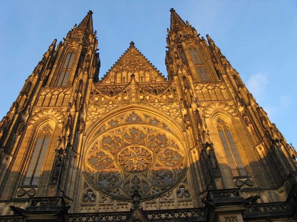 Family Lorenz & Coffee House 3* Praha