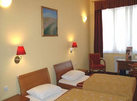 Cloister Hotell Prag