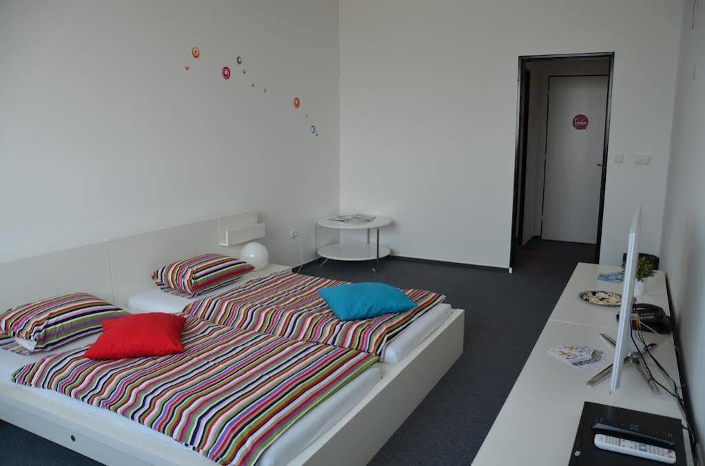 Hotell Aerorooms