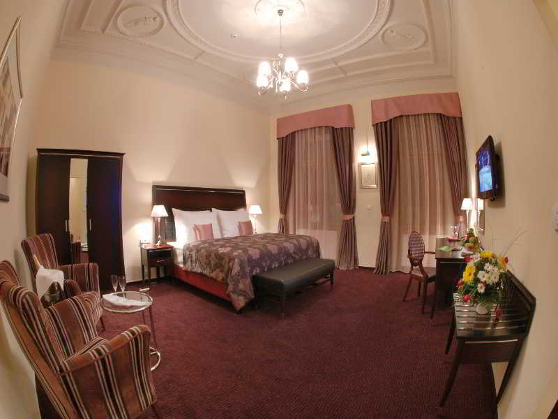 Ea Embassy Hotel Prag